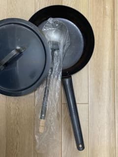 山田工業所 鉄打出 28cm （2.3mm厚） フライパン 蓋付き おたまのサムネイル