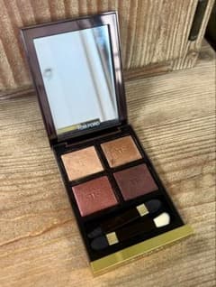 【美品】TOM FORD アイ カラー クォード 04 ハネムーンのサムネイル