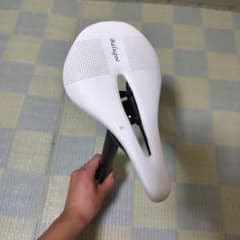 カーボンサドル カーボンシートポスト 27.2のサムネイル