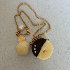 Q-pot チョコバナナアイスネックレス - メルカリ