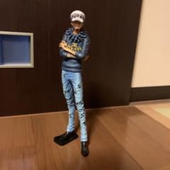 ワンピース　トラファルガー　ロー　フィギュアのサムネイル