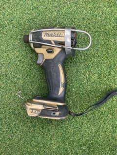 Makita マキタ TD148D 充電式インパクトドライバ 本体(ジャンク)のサムネイル