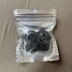 uka スカルプブラシ ブラックのサムネイル