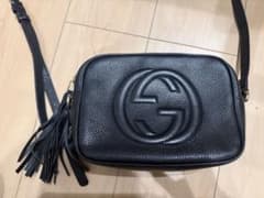 GUCCI ブラックレザーショルダーバッグのサムネイル