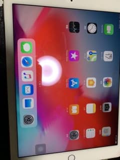シン様専用   iPad air2 64GB 美品のサムネイル