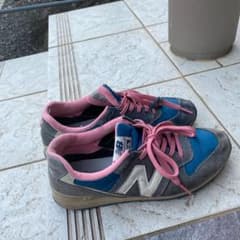 ニューバランス　23.5のサムネイル