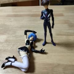 最終値下げ！！エヴァンゲリオン綾波レイ　碇シンジフィギュアのサムネイル