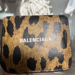 BALENCIAGA ヒョウ柄 二つ折り財布のサムネイル