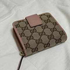 GUCCI　折り財布　GG柄　ジッピーウォレット　ピンクのサムネイル
