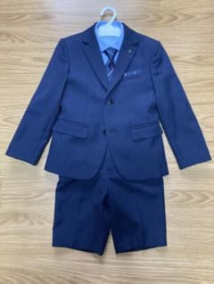 【値下げ】キッズ ネイビー スーツ ショートパンツ セットのサムネイル