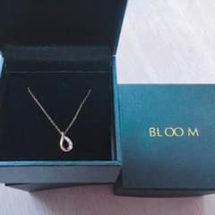 最終値下げ！Bloom ネックレス 箱ありのサムネイル