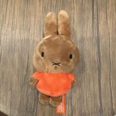 ミッフィー ぬいぐるみ 茶色・オレンジ　メラニーのサムネイル
