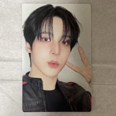 ATEEZ ユノ トレカ BADのサムネイル
