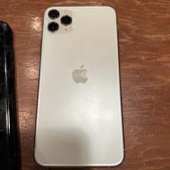 ⭐️【海外購入レア】iPhone11 Pro MAX 256GB サンローランのサムネイル