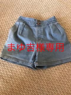 ショートパンツのサムネイル