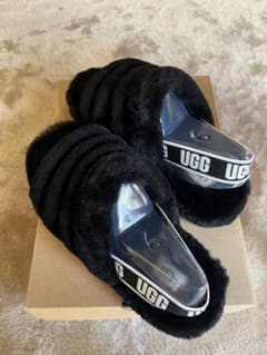 UGGサンダルのサムネイル