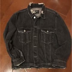 BERSHKA ダメージデニムジャケットのサムネイル