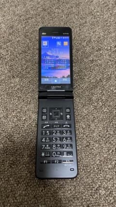 KYOCERA GRATINA KYF42 ブラック 美品　本体　SIMフリーのサムネイル