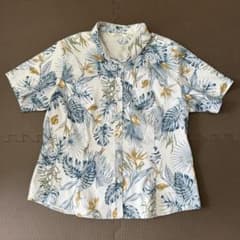 レディースかりゆしウェアのサムネイル
