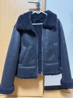 GU フェイクムートン ライダースジャケット ブラック Mのサムネイル