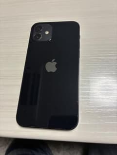 Apple iPhone 12 ブラック 本体のサムネイル