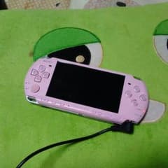 PSP3000  ピンク 充電器付きのサムネイル