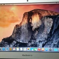 Macbook air 最新 超美品！のサムネイル