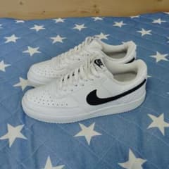 【美品】Nike スニーカーCOURTVISIONのサムネイル