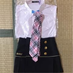 RONI スーツのサムネイル