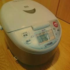 山ピー様専用＊タイガー 炊飯器 5.5合炊きのサムネイル