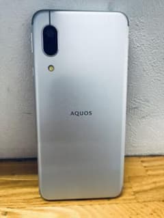 AQUOS sense3 basicのサムネイル