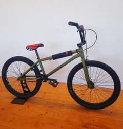 SUNDAY BMX MODEL-C 24インチ マットアーミーグリーン 美品 - メルカリ