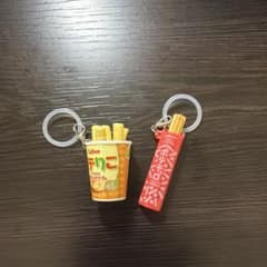 Calbee じゃがりこ ポテチュロ ミニチュアチャーム 2種セットのサムネイル