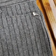 スラックスのサムネイル