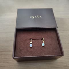 agete ゴールド オパールドロップ チャーム - メルカリ