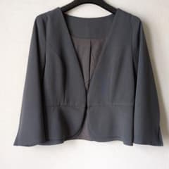 グレー ノーカラージャケットのサムネイル