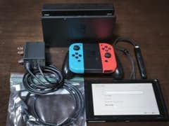 Nintendo Switch 本体 ネオンブルー ネオンレッドのサムネイル