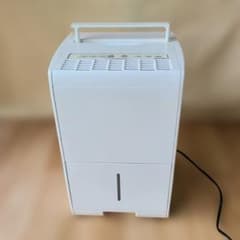 アイリスオーヤマ 除湿機 24年製 IJC-J56-W - メルカリ