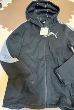 PUMA 672386-01 機能的なトレーニングウェア　EVOSTRIPEのサムネイル