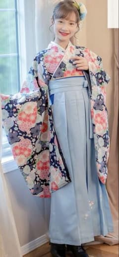 キャサリンコテージ　小学生女子卒業袴150センチのサムネイル