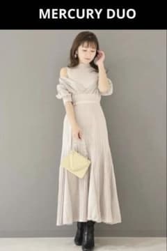 Mercuryduoベージュ 半袖ニットドレス シャツスタイルのサムネイル