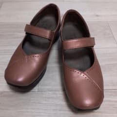 1989 H.M コンフォートクリニック 本革 ストラップ パンプス 23.5のサムネイル