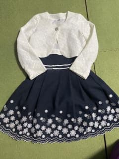 女の子用ドレスのサムネイル
