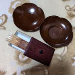 木製花形茶托と陶器収納箱セットのサムネイル