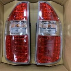 トヨタ純正 クリアリヤコンビランプ ノア 70系 - メルカリ