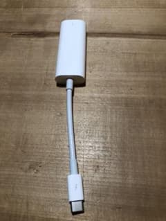 Thunderbolt3(USB-C)-Thunderbolt2アダプタのサムネイル