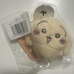 ちいかわ うさぎだらけくじ E賞 ぬいぐるみバッジ（ヤハ）のサムネイル
