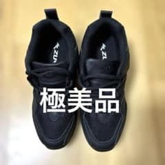 【極美品】ZUM ダンスシューズ 23.5cm ブラック 室内用 ダンスレッスンのサムネイル