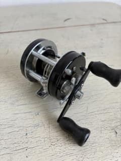 Abu Garcia Ambassadeur 5001C ベイトリール - メルカリ