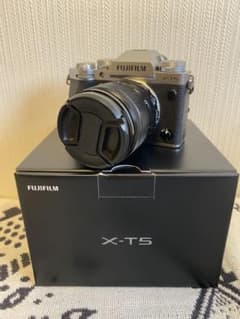 【7/23までの販売】FUJIFILM X-T5(シルバー)＋XF18-55mmのサムネイル
